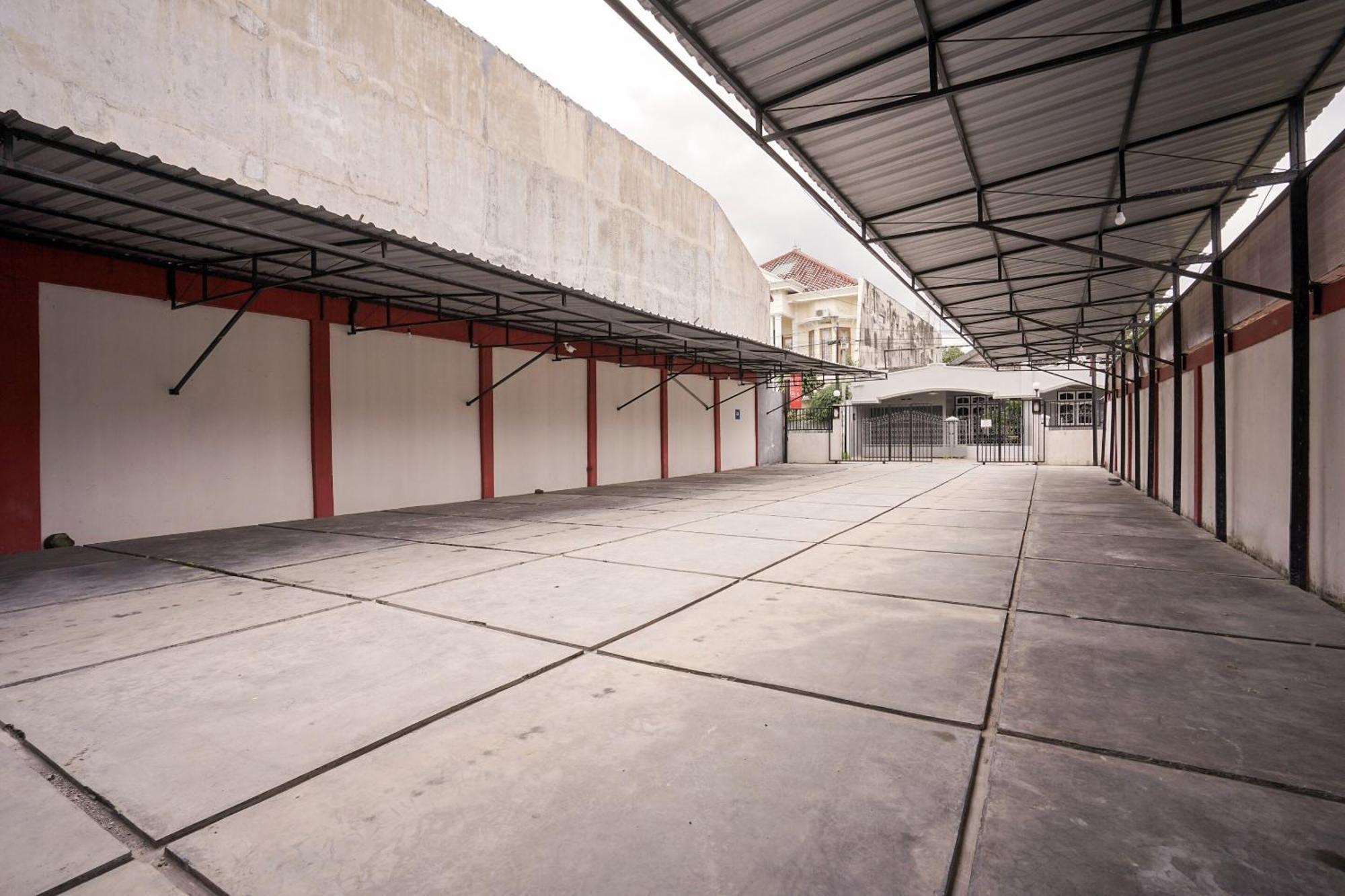 Hotel O Seturan Near Hartono Mall Yogyakarta Formerly Maleo Kostel Kejayan Exterior foto